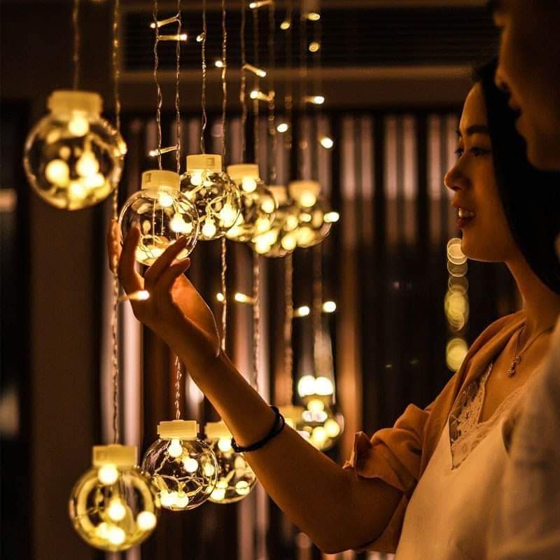Wish Ball LED Curtain Golden Light